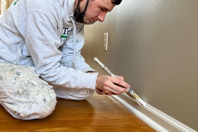 How to Paint Baseboards